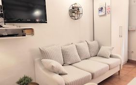 Apartments & Rooms As